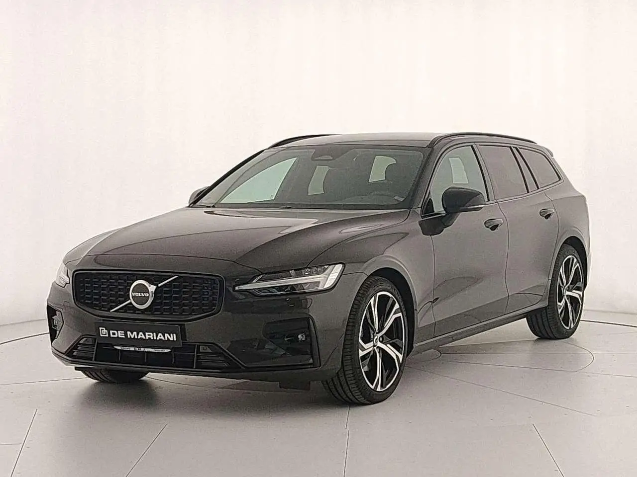 Photo 1 : Volvo V60 2023 Hybride