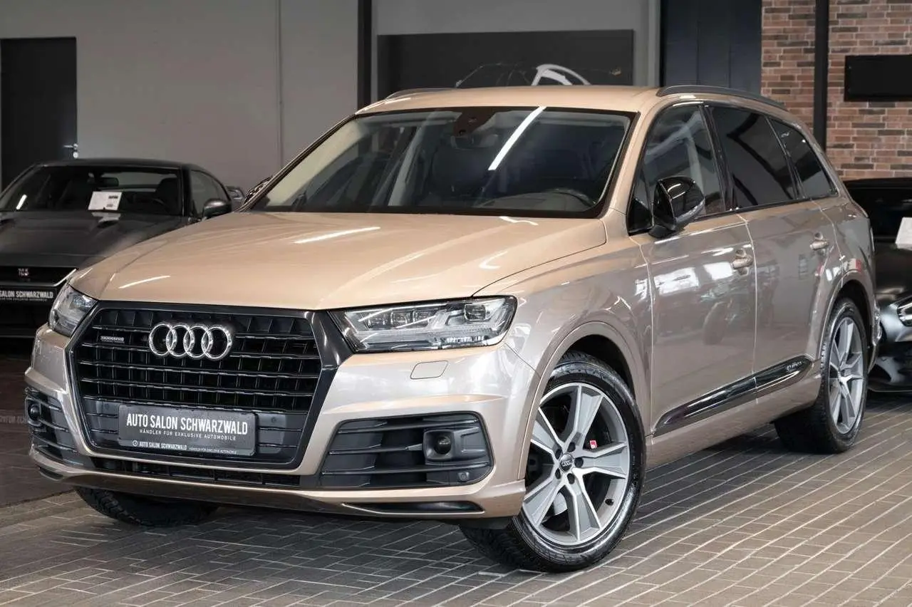 Photo 1 : Audi Q7 2019 Diesel