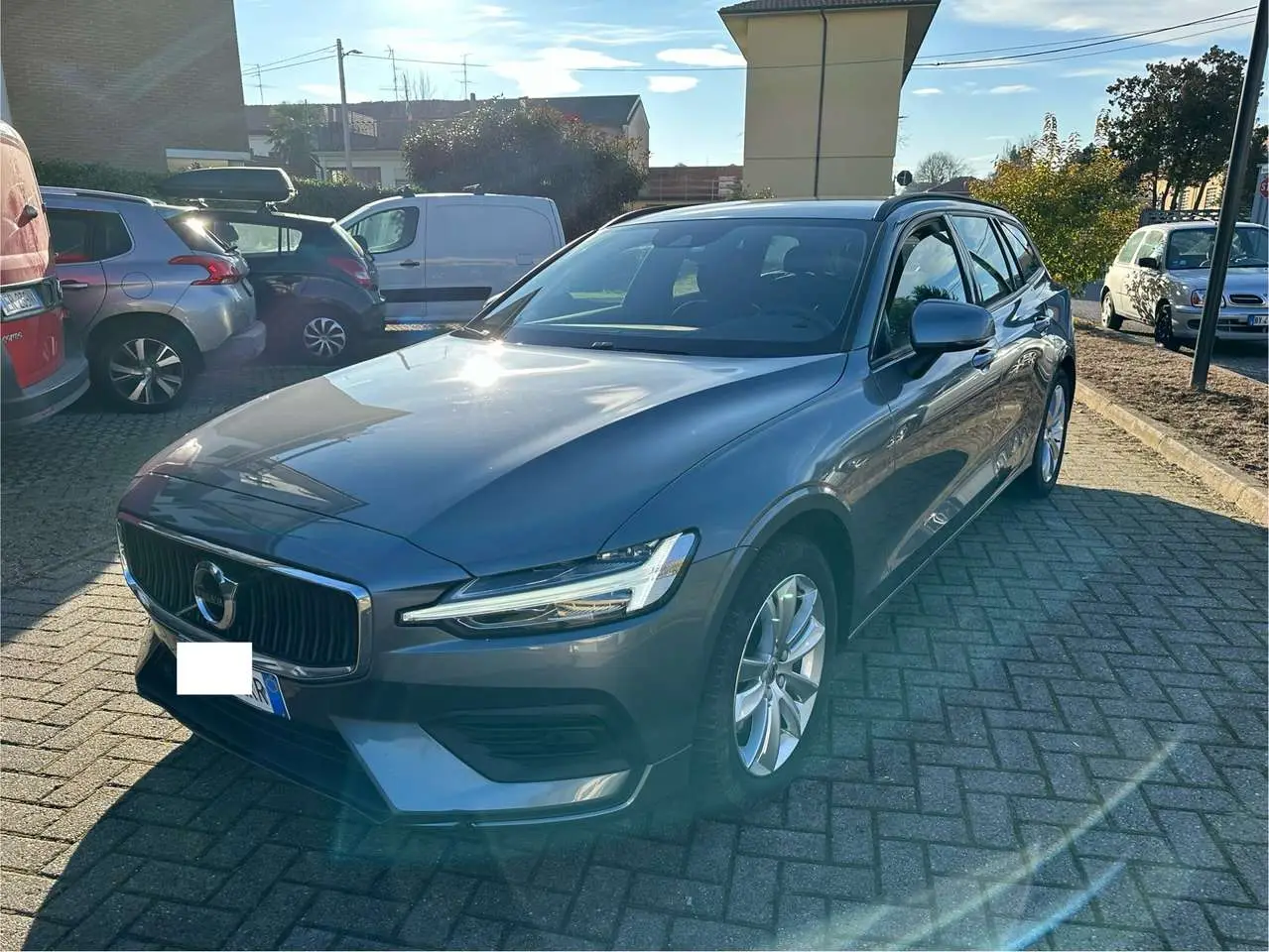 Photo 1 : Volvo V60 2021 Hybride