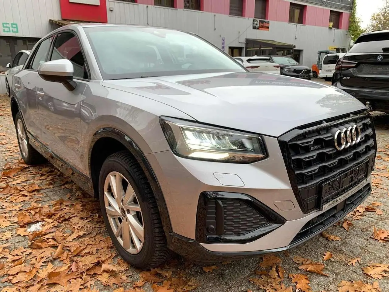 Photo 1 : Audi Q2 2023 Petrol