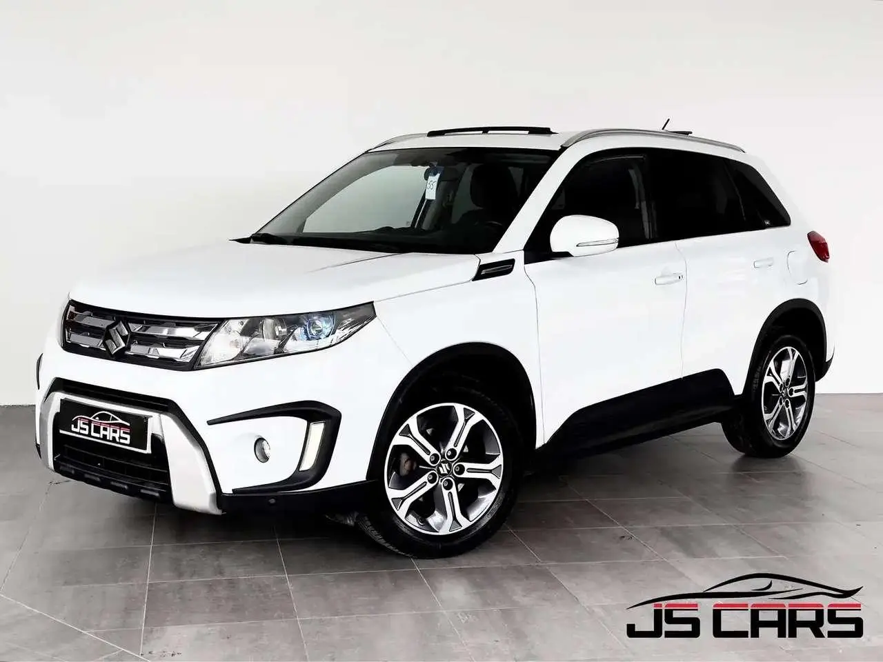 Photo 1 : Suzuki Vitara 2016 Petrol