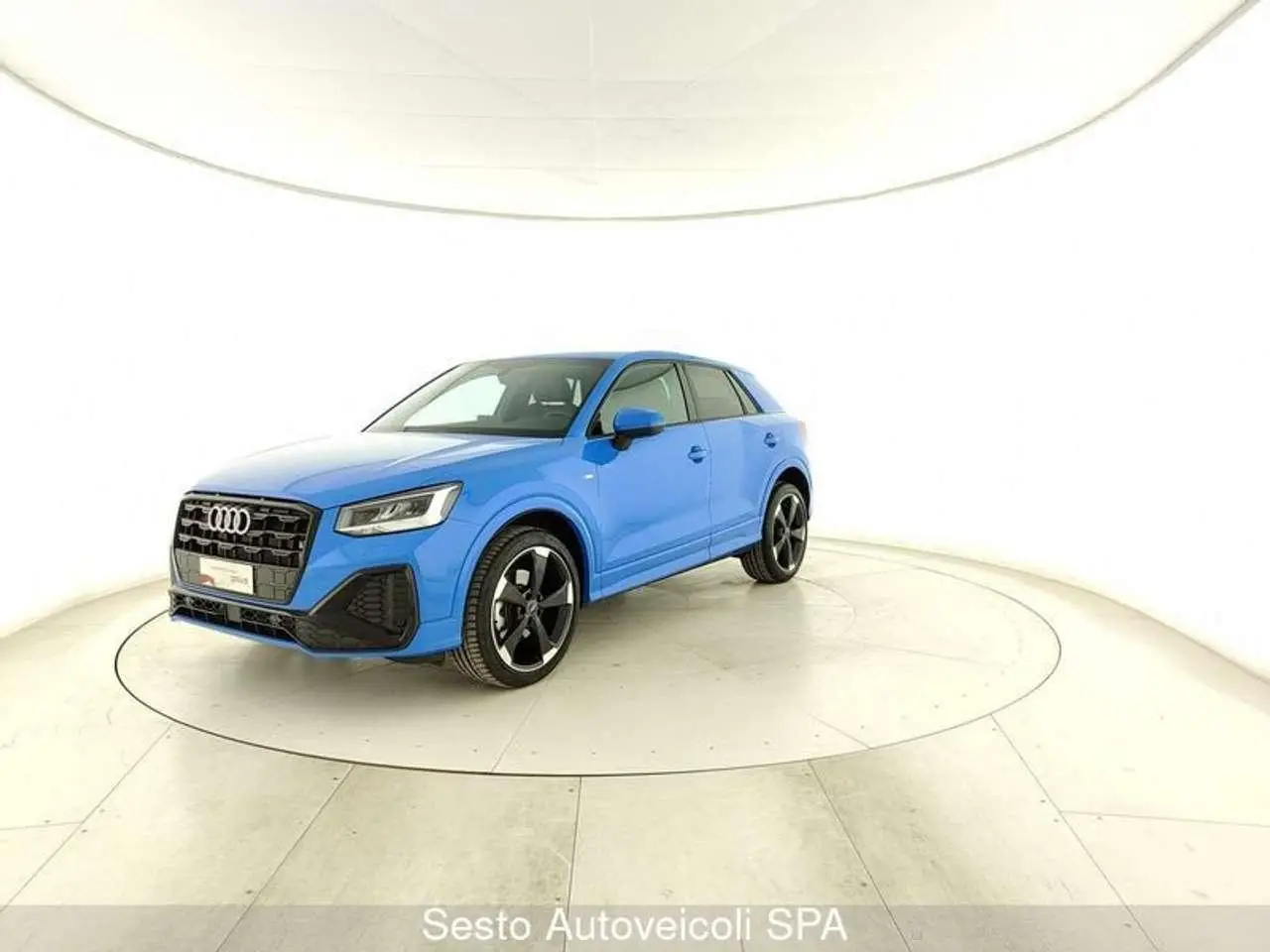 Photo 1 : Audi Q2 2023 Diesel