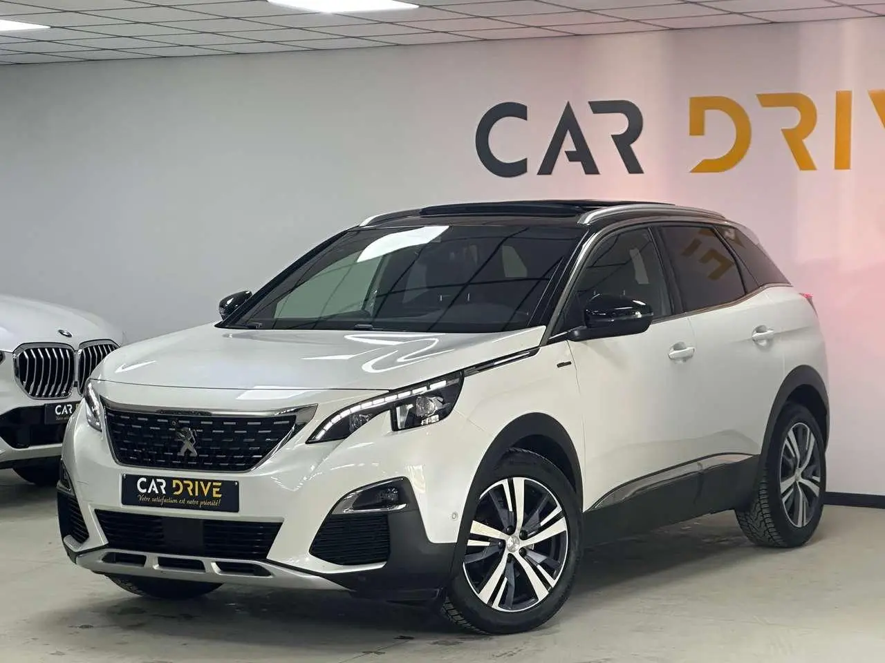 Photo 1 : Peugeot 3008 2017 Essence