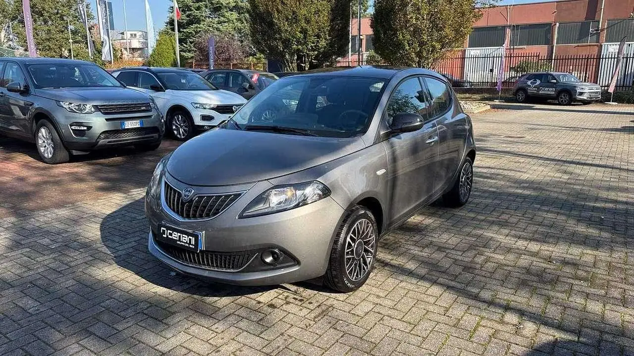 Photo 1 : Lancia Ypsilon 2024 Hybrid