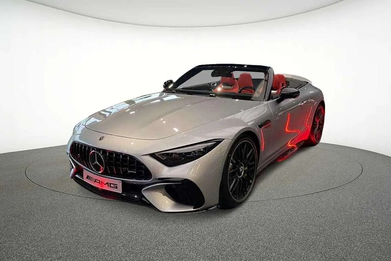 Photo 1 : Mercedes-benz Classe Sl 2024 Petrol