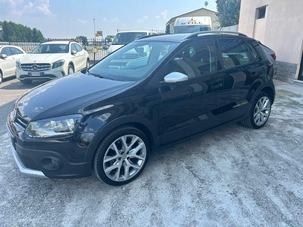 Photo 1 : Volkswagen Polo 2016 Petrol