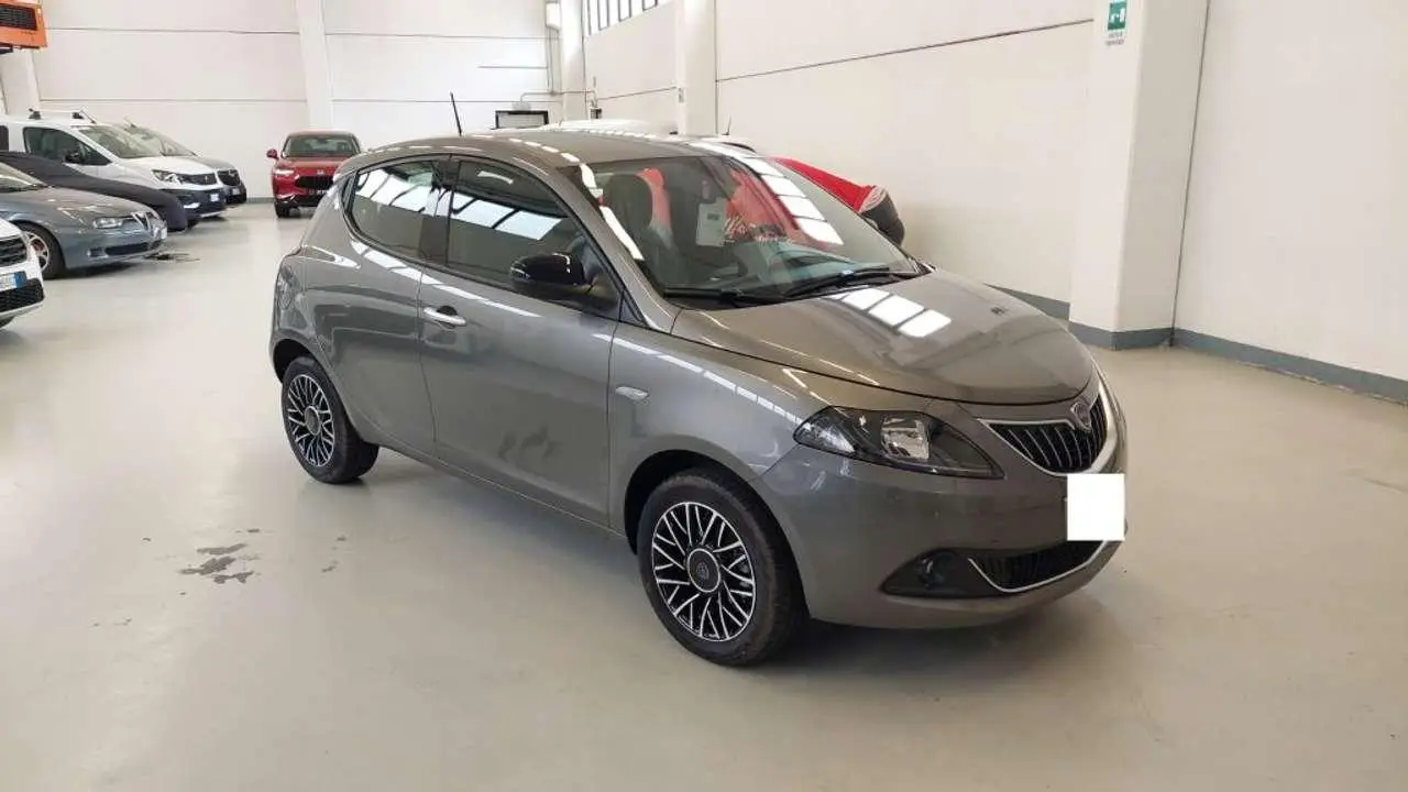 Photo 1 : Lancia Ypsilon 2024 Hybride