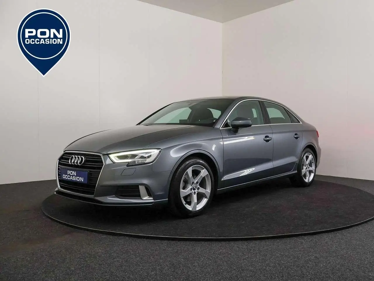 Photo 1 : Audi A3 2019 Petrol