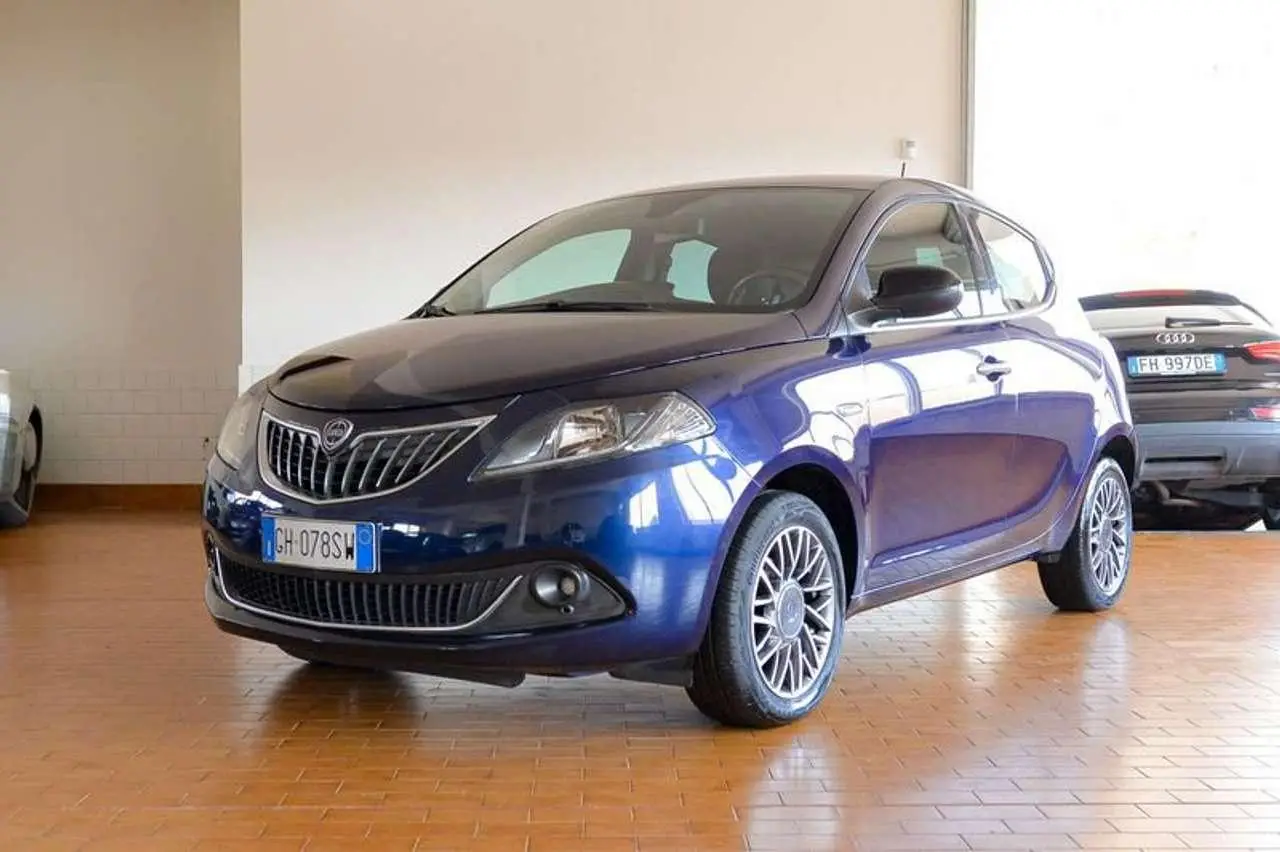 Photo 1 : Lancia Ypsilon 2021 GPL