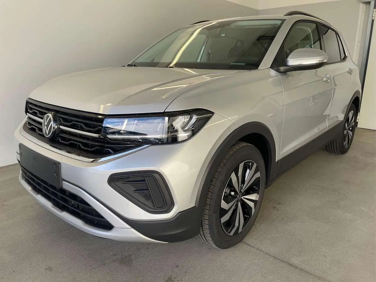 Photo 1 : Volkswagen T-cross 2024 Essence