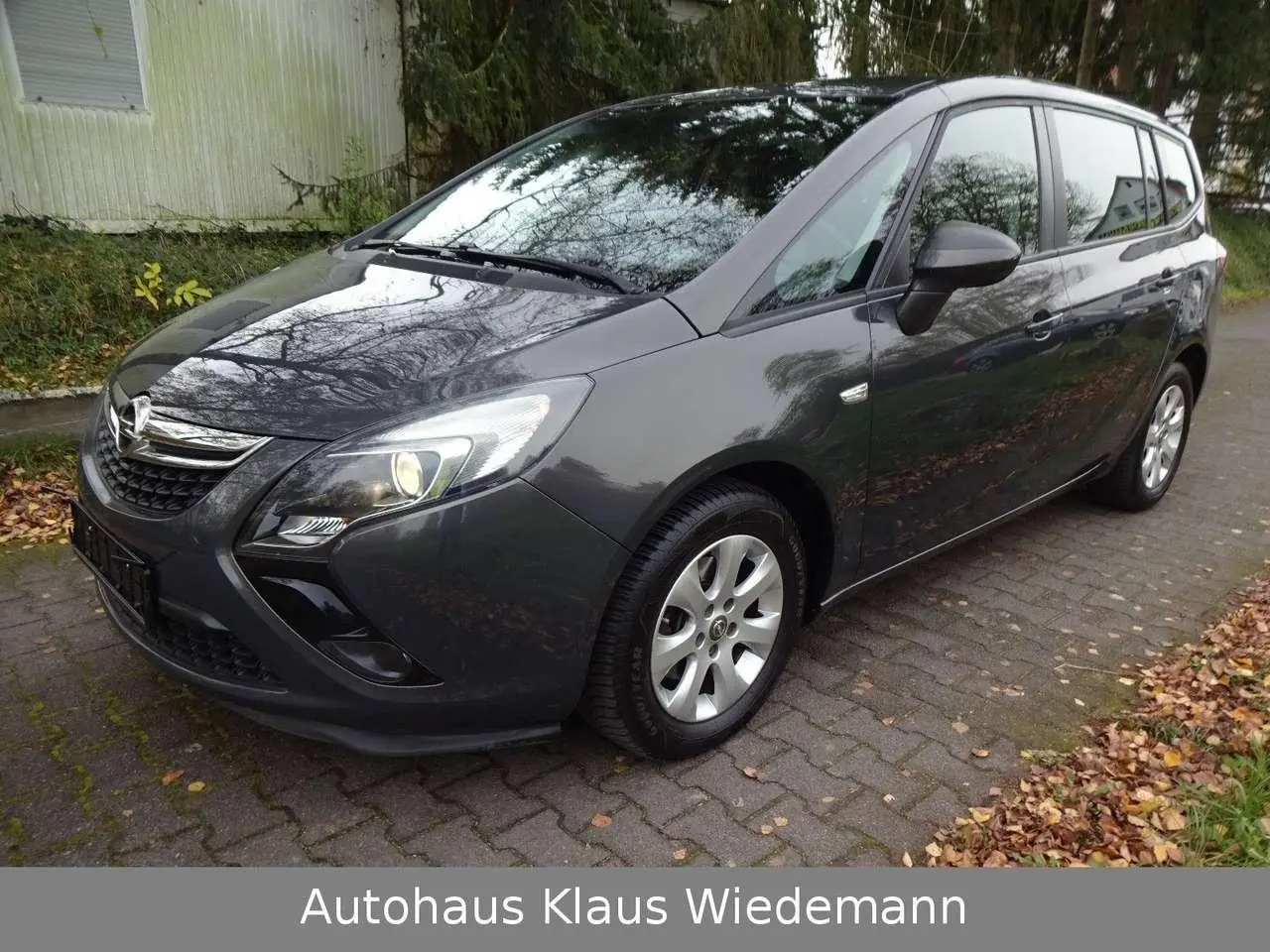 Photo 1 : Opel Zafira 2016 Petrol