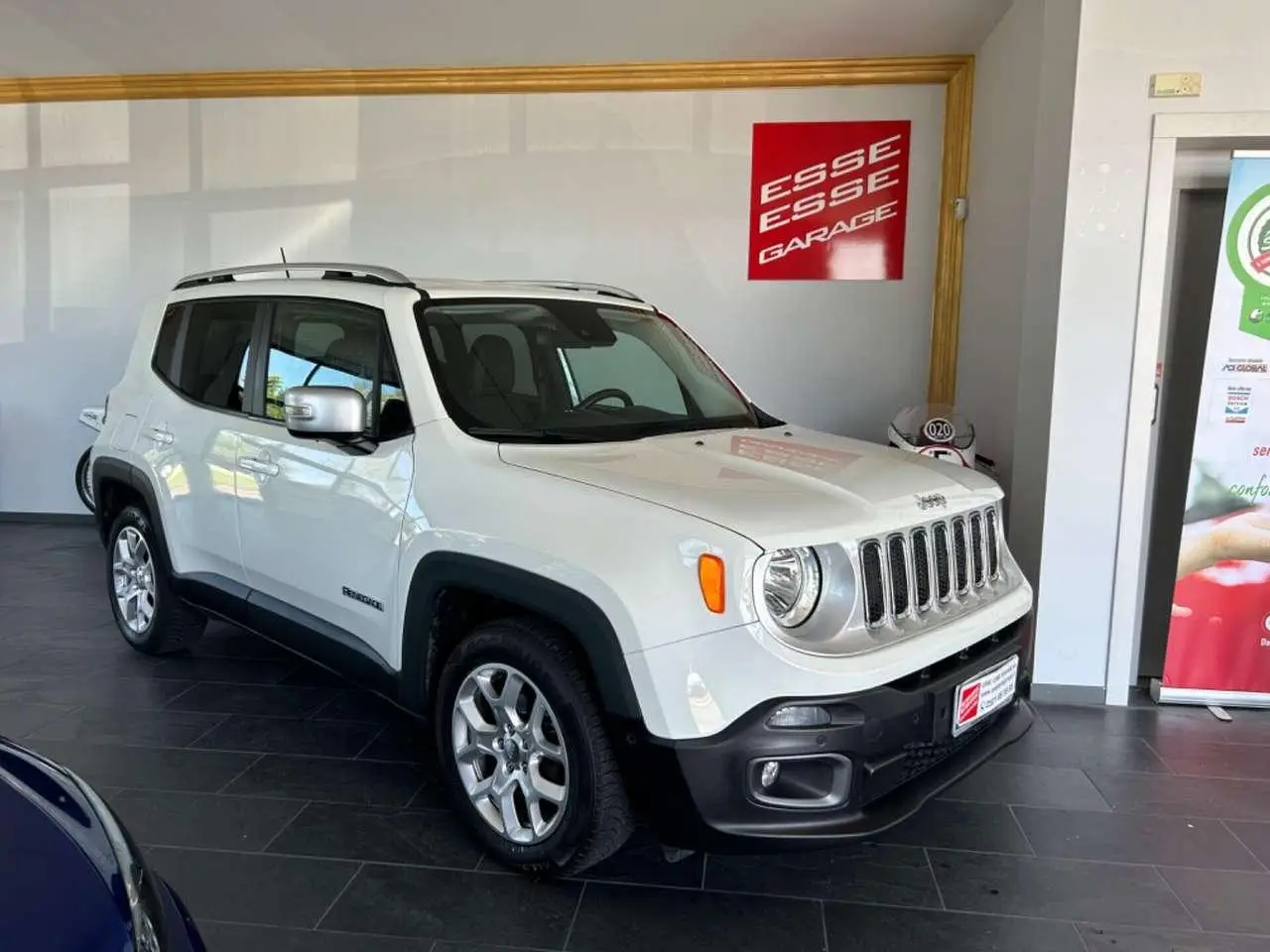 Photo 1 : Jeep Renegade 2016 Diesel