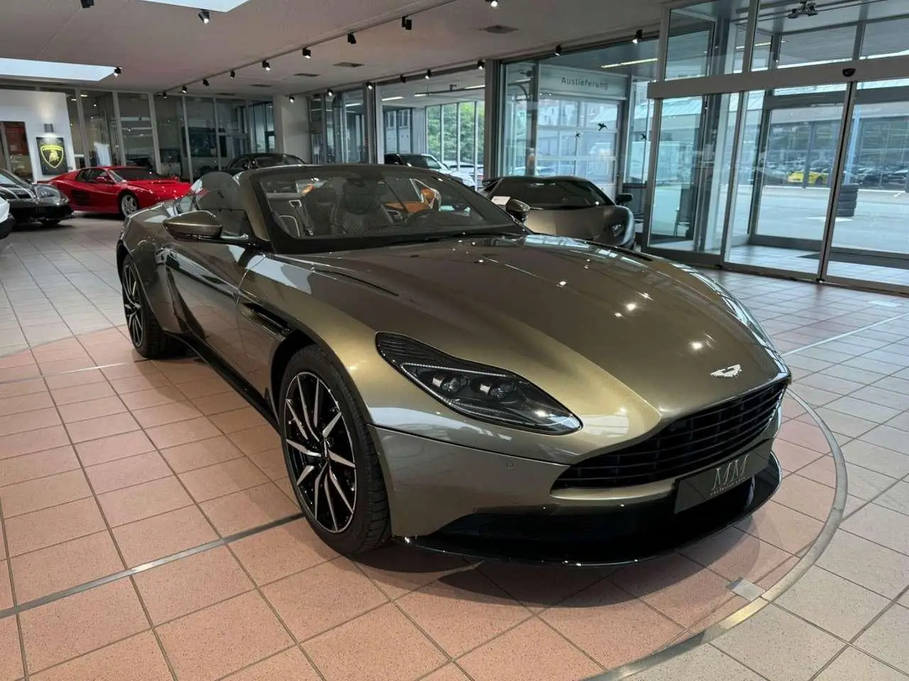 Photo 1 : Aston Martin Db11 2020 Essence