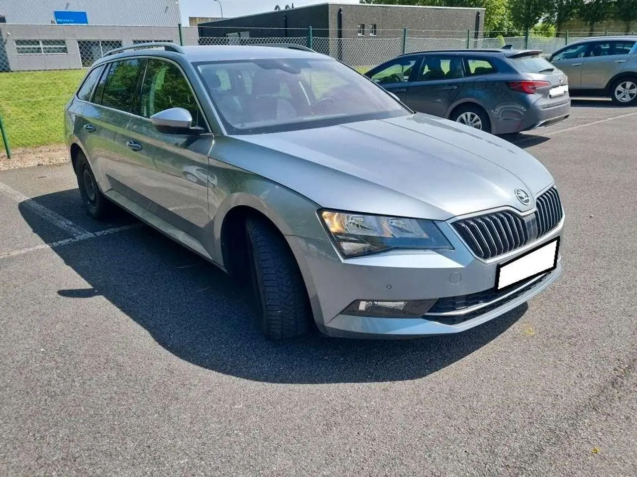 Photo 1 : Skoda Superb 2019 Petrol