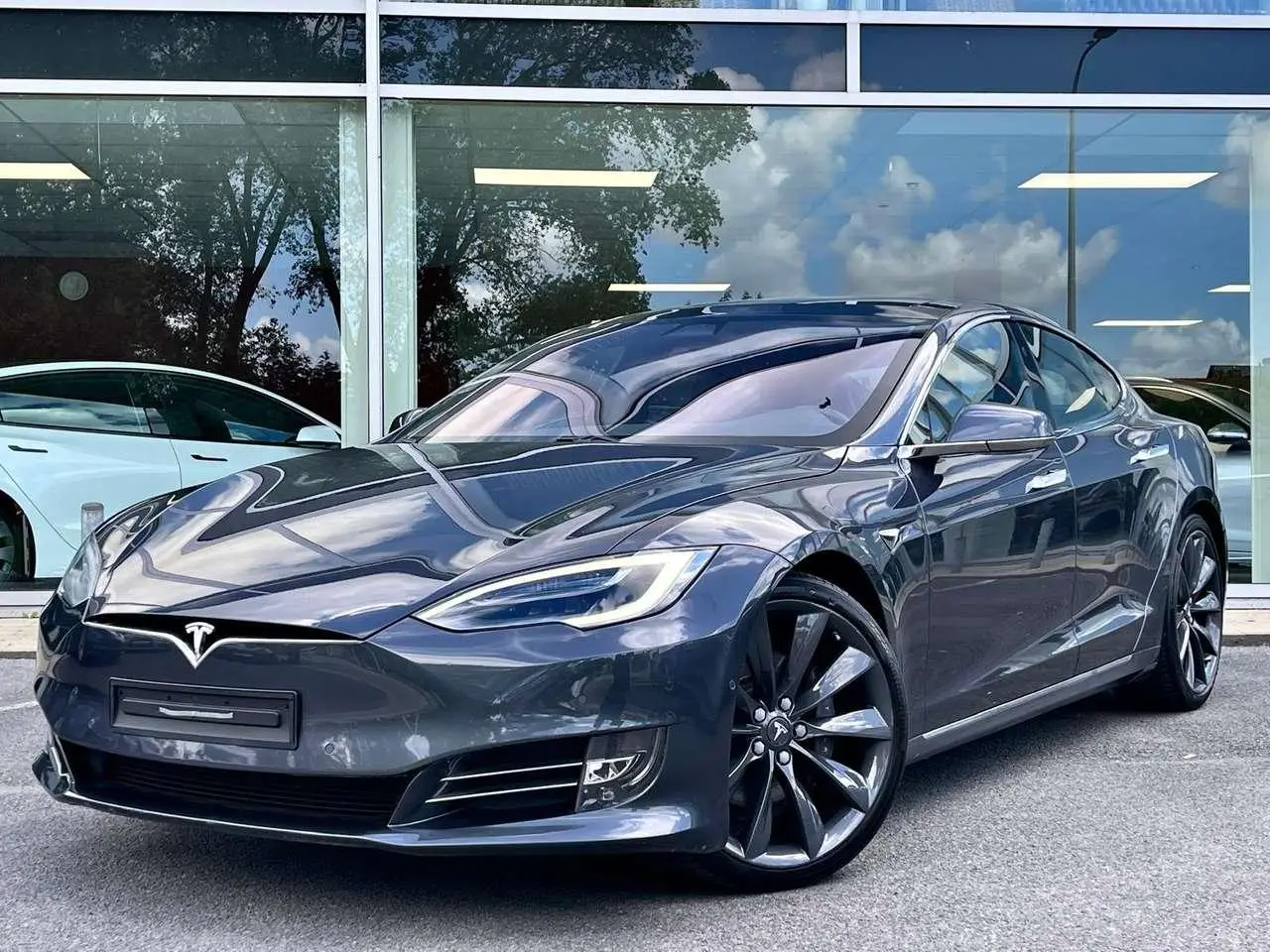 Photo 1 : Tesla Model S 2017 Electric