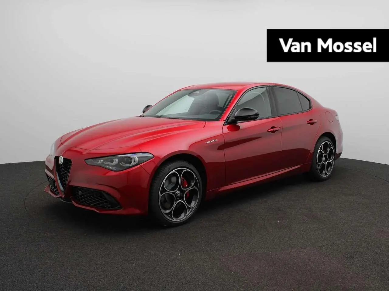 Photo 1 : Alfa Romeo Giulia 2024 Petrol