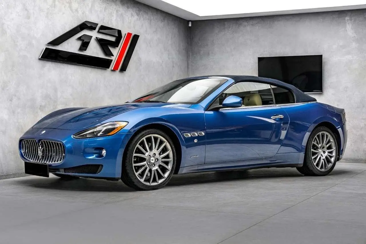 Photo 1 : Maserati Grancabrio 2015 Essence