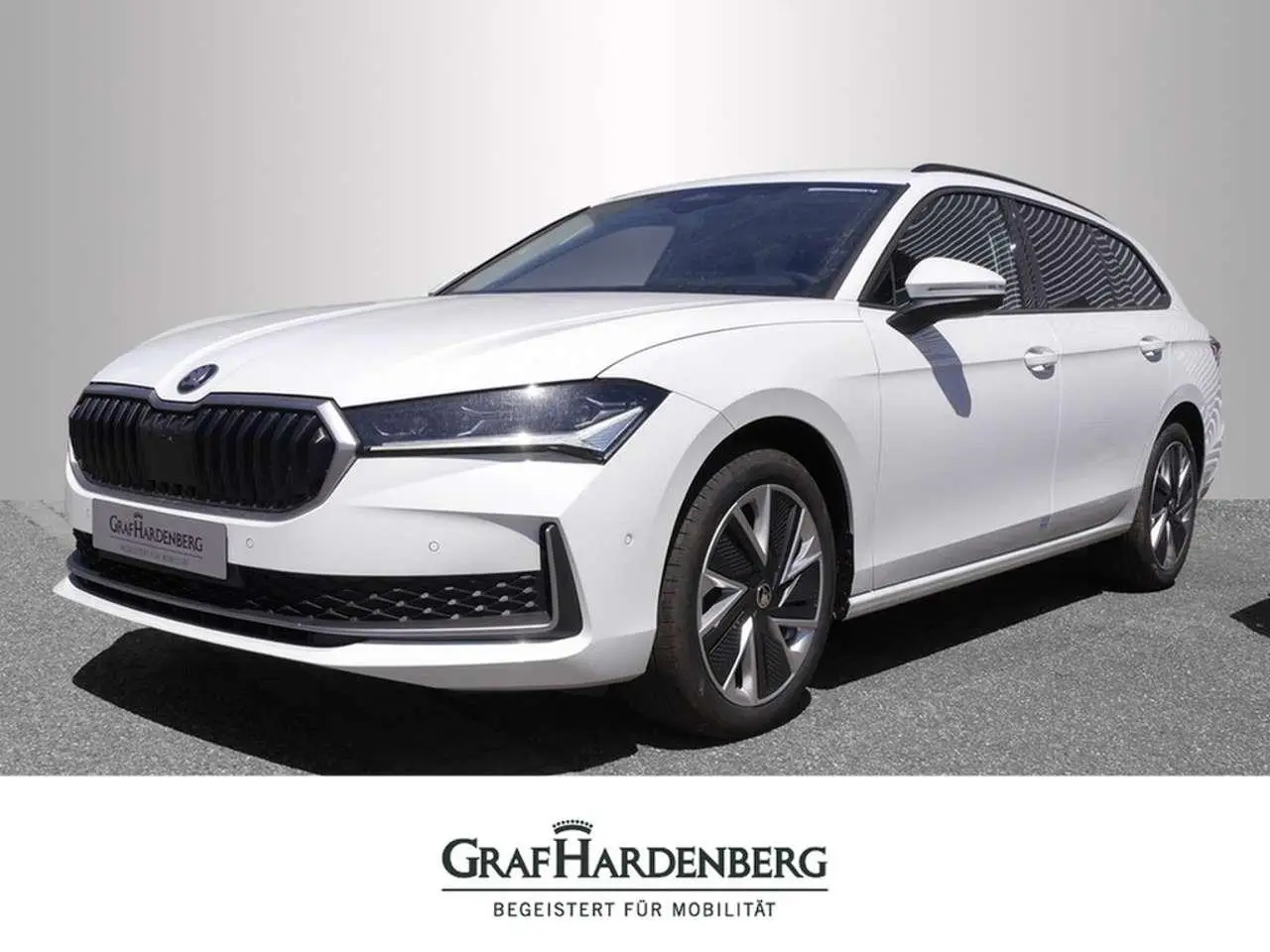 Photo 1 : Skoda Superb 2024 Essence