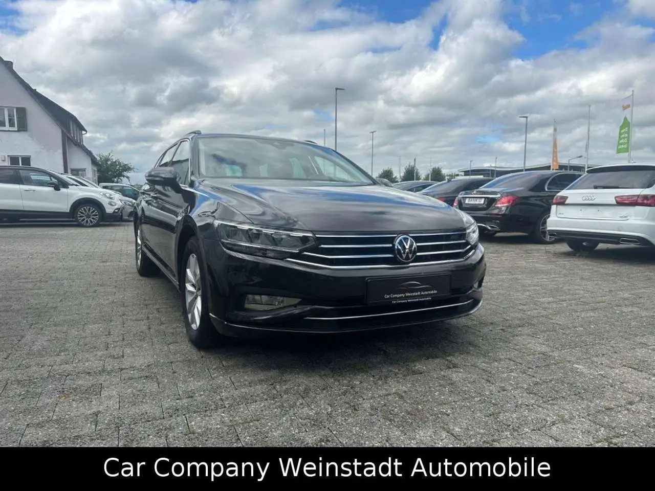 Photo 1 : Volkswagen Passat 2021 Essence