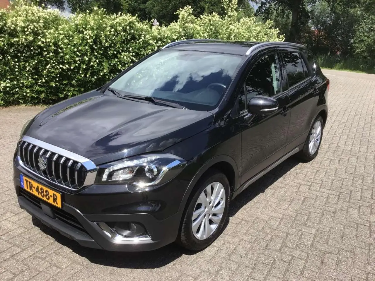 Photo 1 : Suzuki Sx4 2018 Petrol