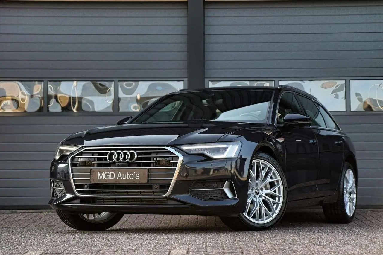 Photo 1 : Audi A6 2020 Petrol