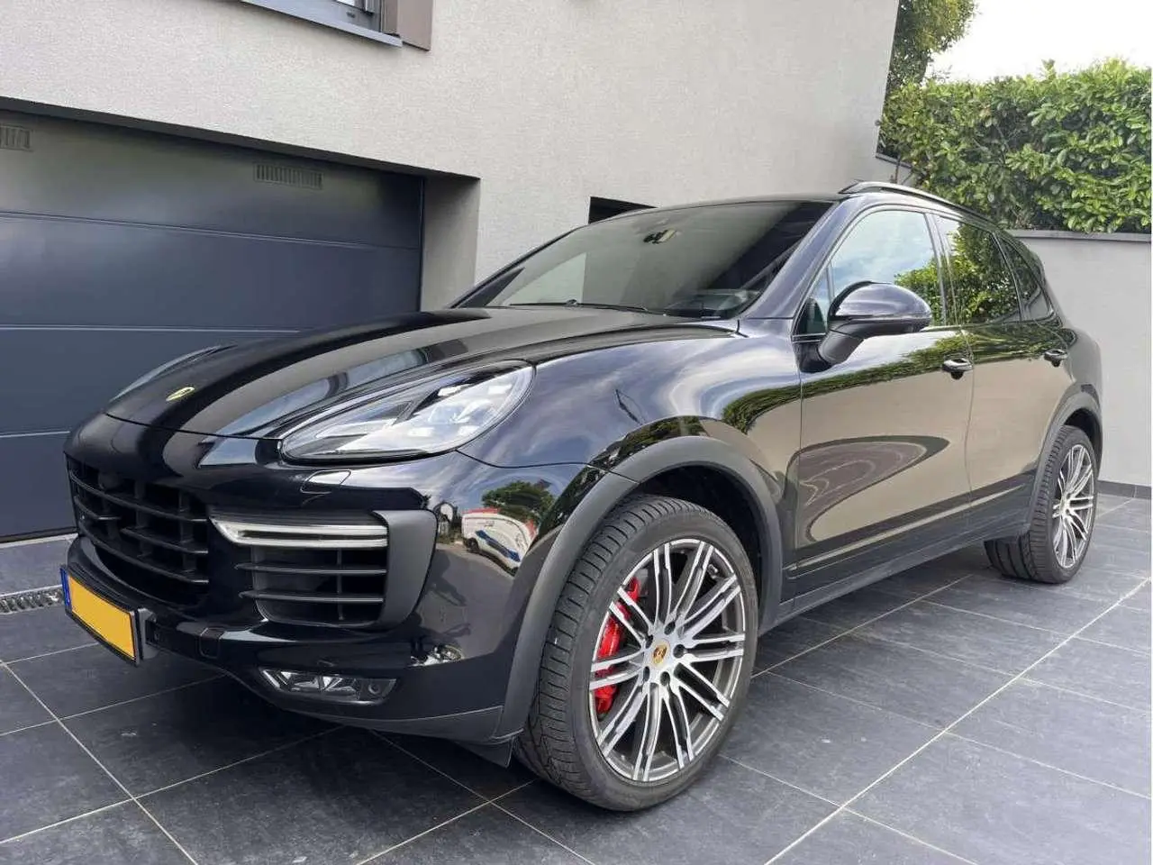 Photo 1 : Porsche Cayenne 2016 Petrol