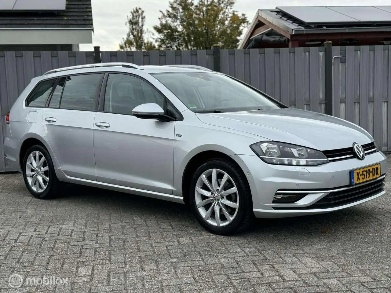 Photo 1 : Volkswagen Golf 2018 Petrol