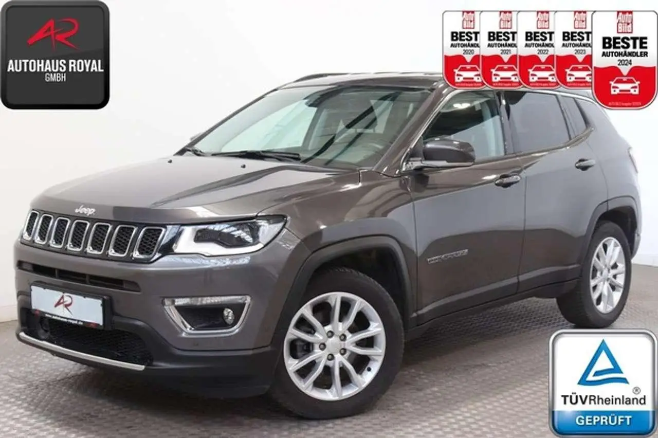 Photo 1 : Jeep Compass 2020 Petrol