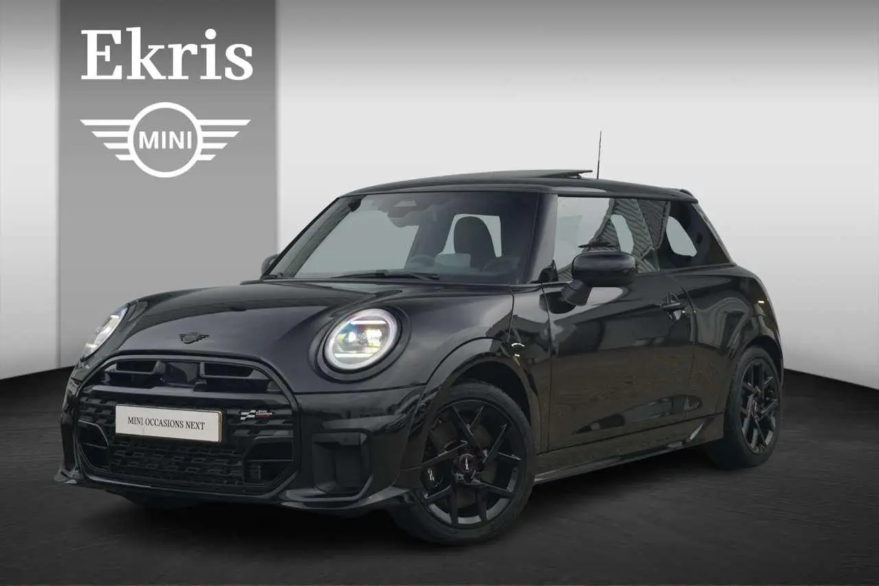 Photo 1 : Mini John Cooper Works 2024 Petrol