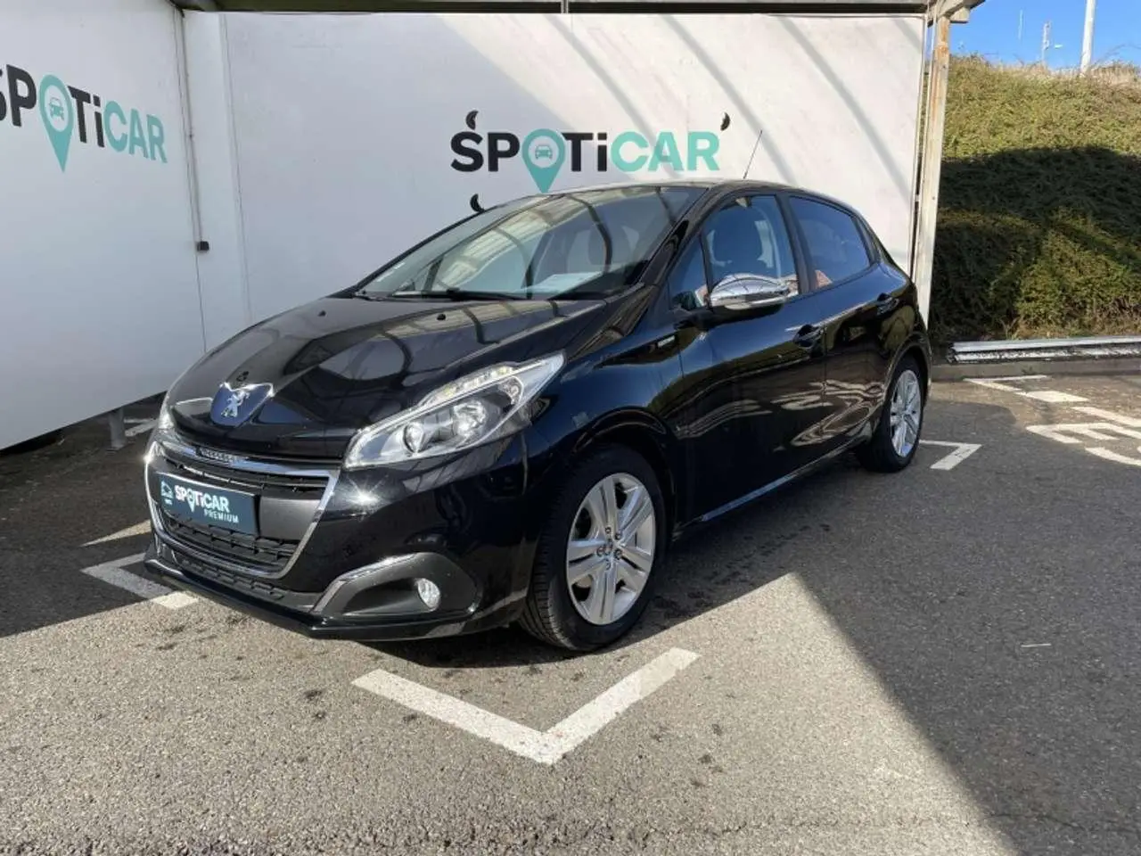 Photo 1 : Peugeot 208 2018 Petrol