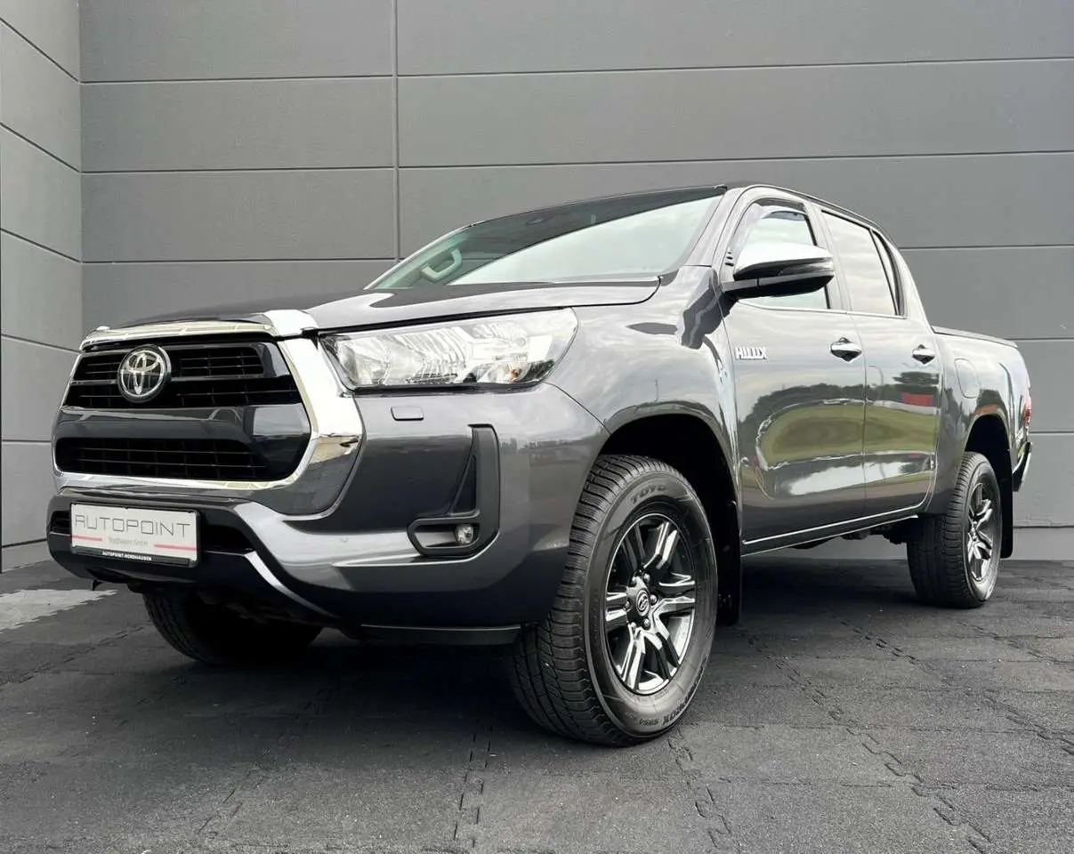 Photo 1 : Toyota Hilux 2023 Diesel