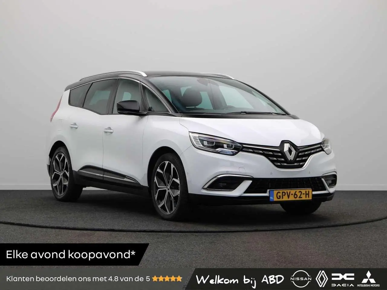 Photo 1 : Renault Grand Scenic 2023 Essence