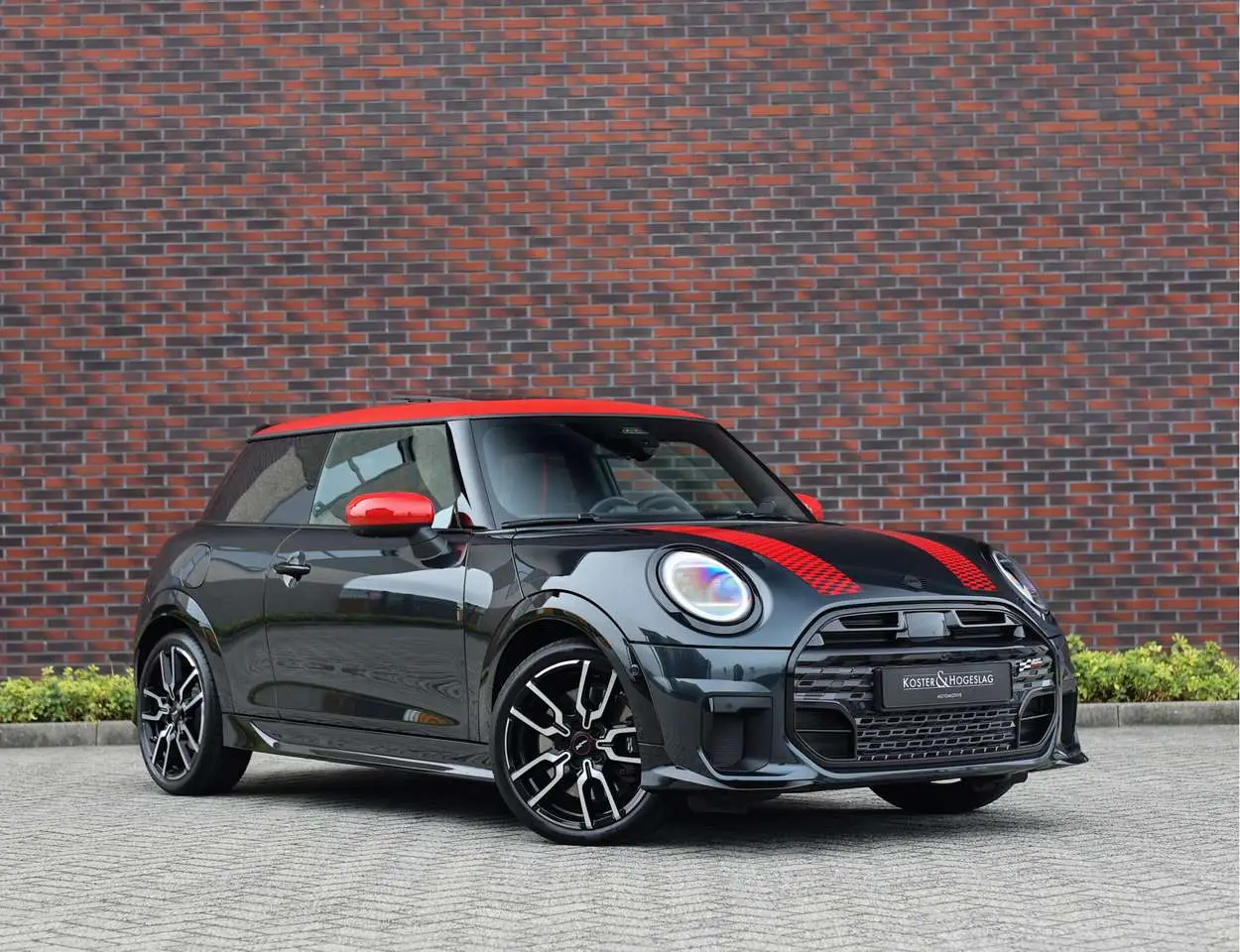 Photo 1 : Mini John Cooper Works 2024 Petrol