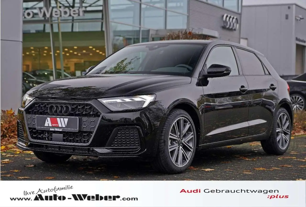 Photo 1 : Audi A1 2024 Petrol