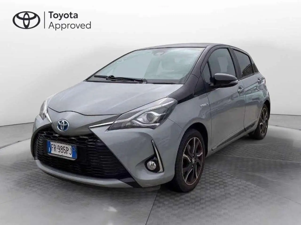 Photo 1 : Toyota Yaris 2018 Hybrid