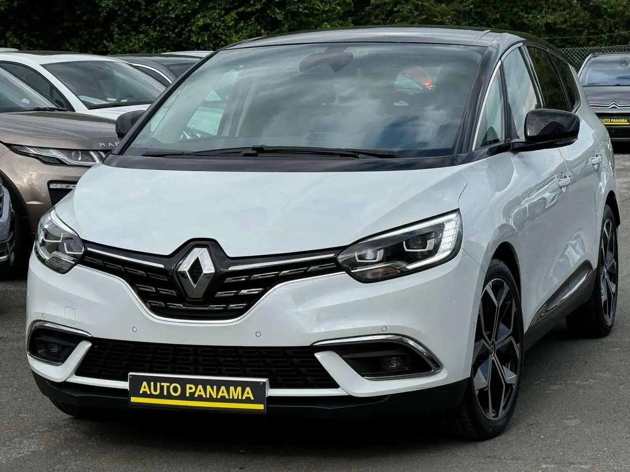 Photo 1 : Renault Grand Scenic 2022 Essence