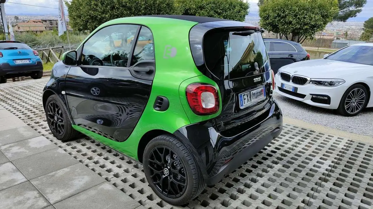 Photo 1 : Smart Fortwo 2019 Electric