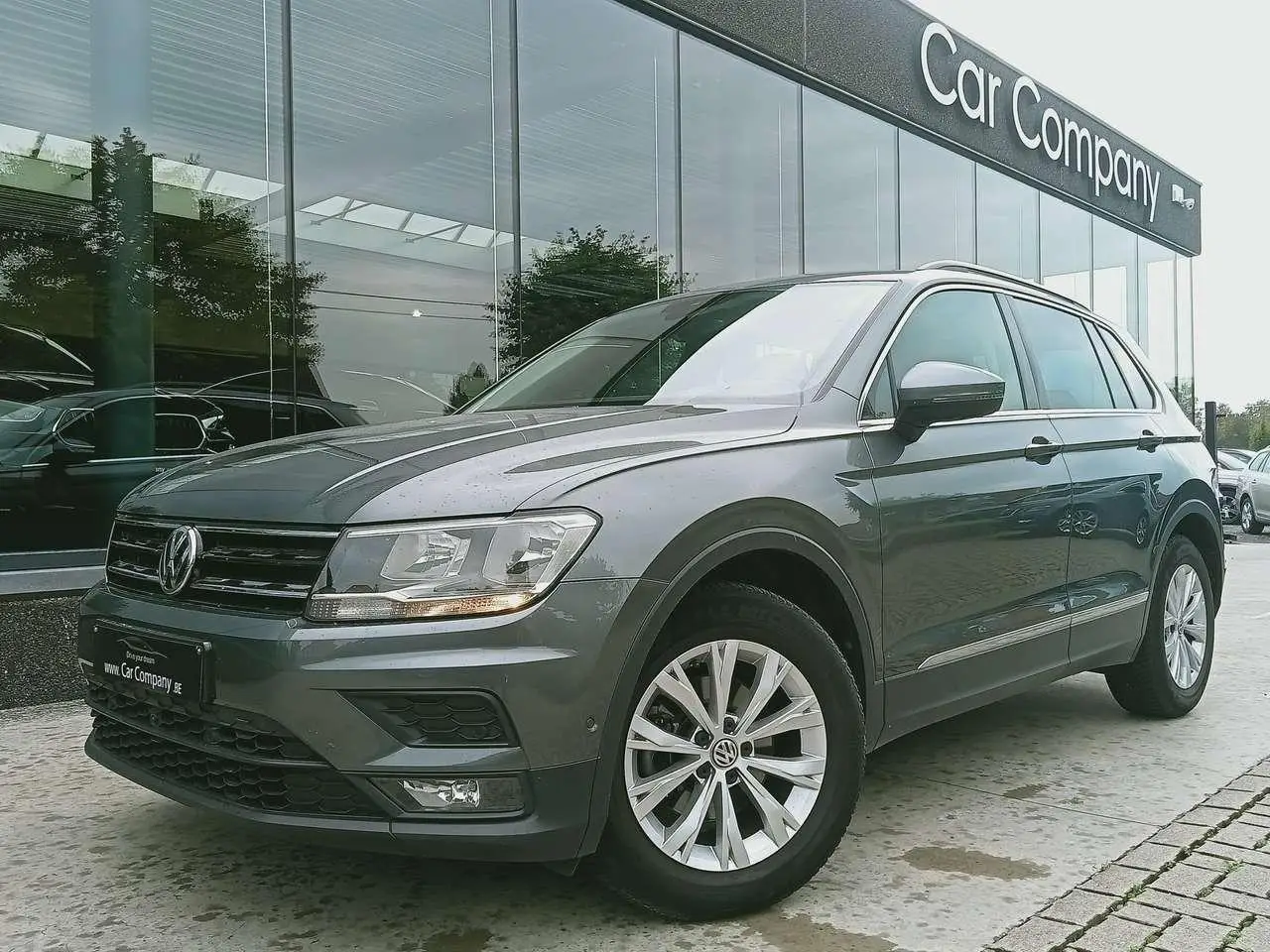 Photo 1 : Volkswagen Tiguan 2020 Essence