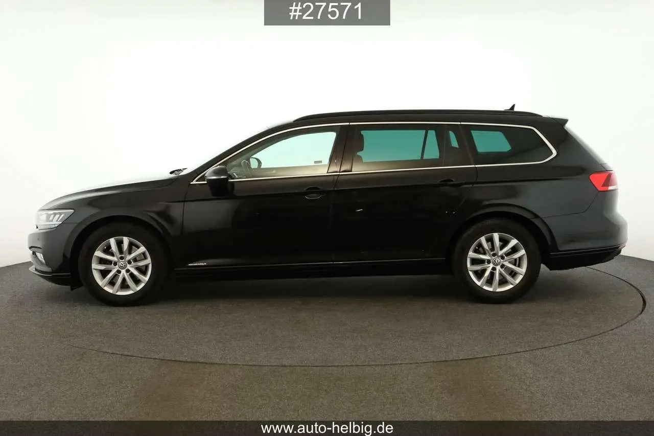 Photo 1 : Volkswagen Passat 2020 Others