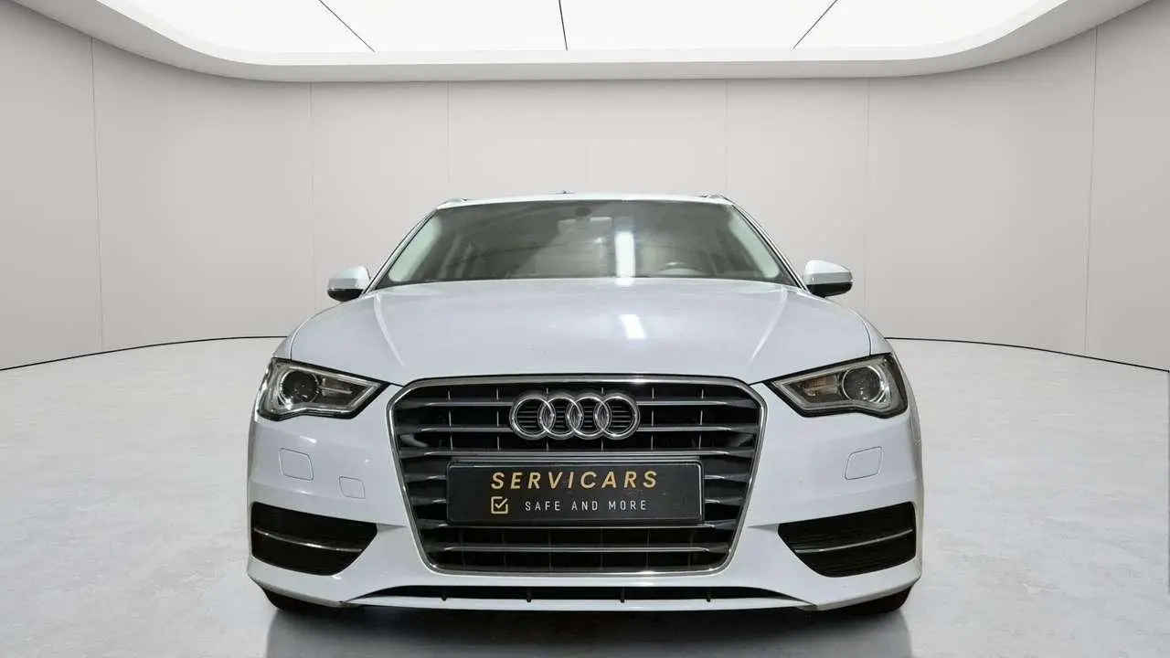 Photo 1 : Audi A3 2015 Petrol