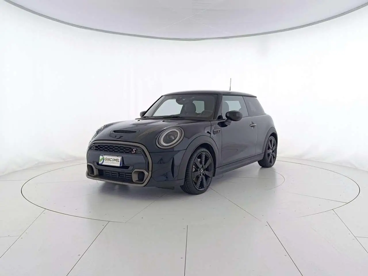 Photo 1 : Mini Cooper 2023 Petrol