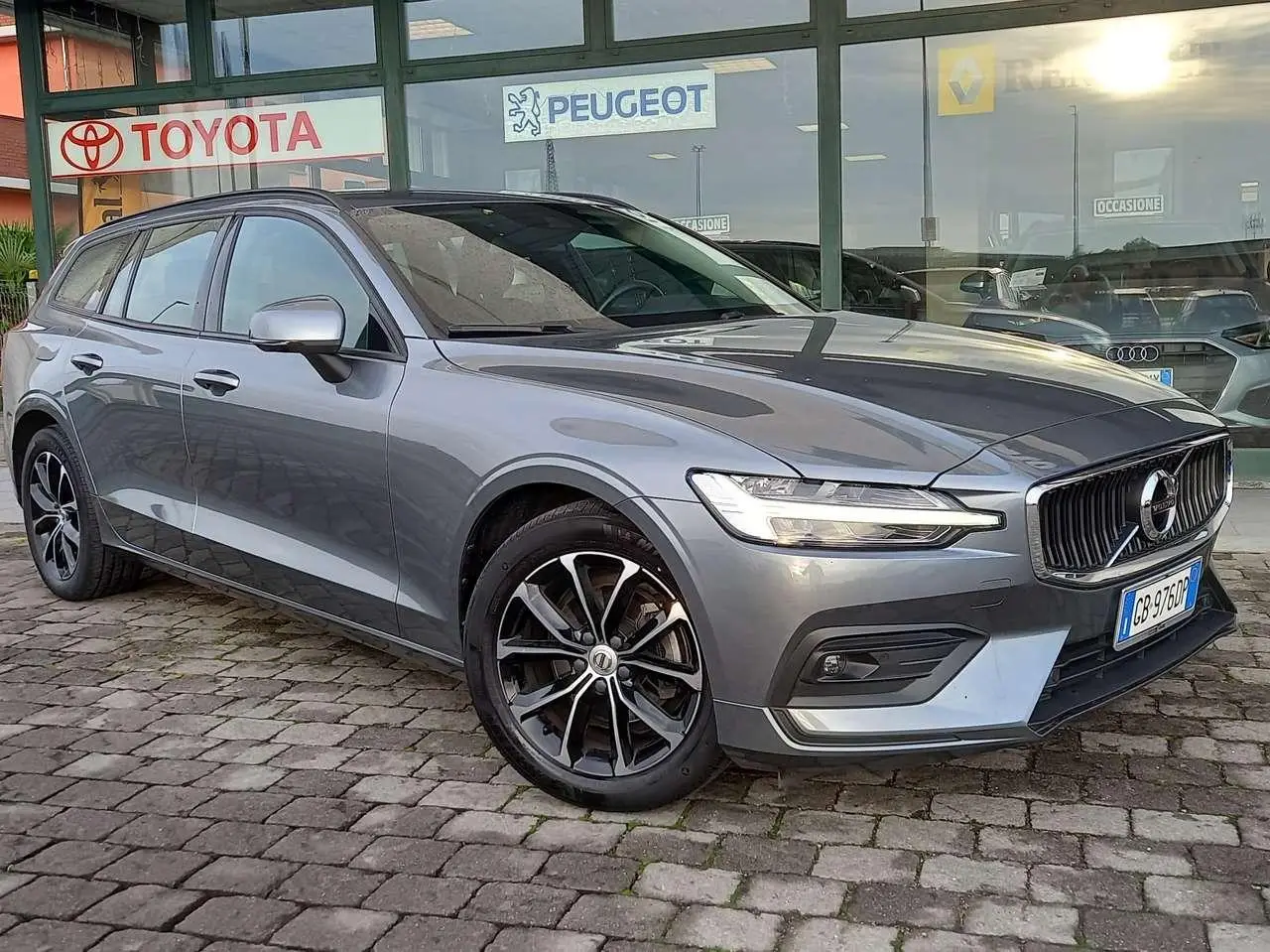 Photo 1 : Volvo V60 2020 Diesel