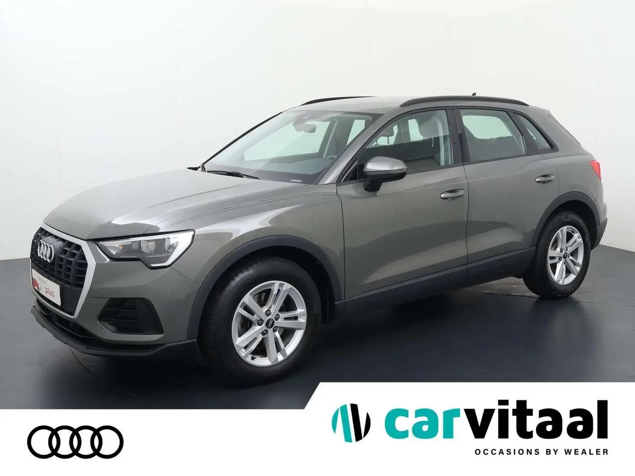 Photo 1 : Audi Q3 2021 Petrol