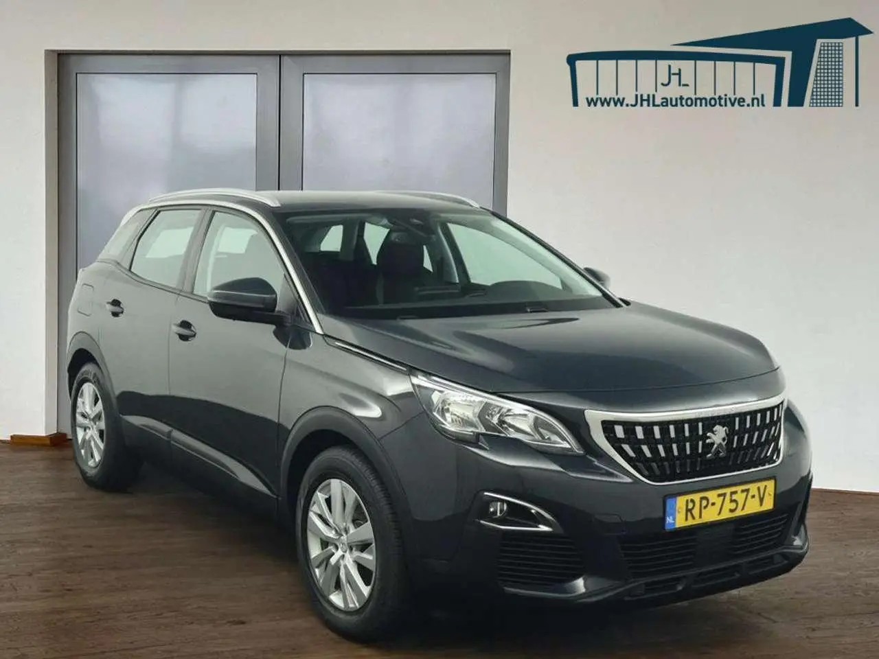 Photo 1 : Peugeot 3008 2018 Essence