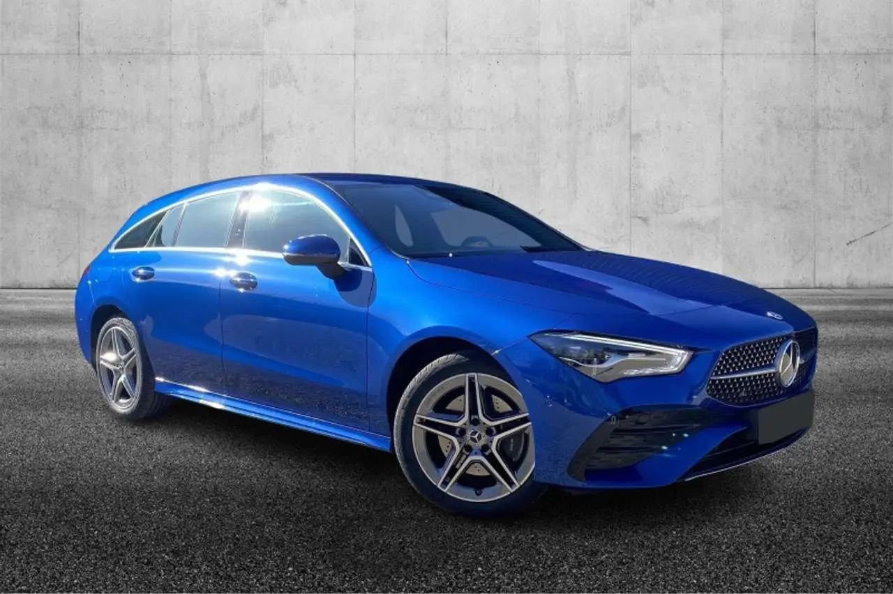 Photo 1 : Mercedes-benz Classe Cla 2023 Hybrid