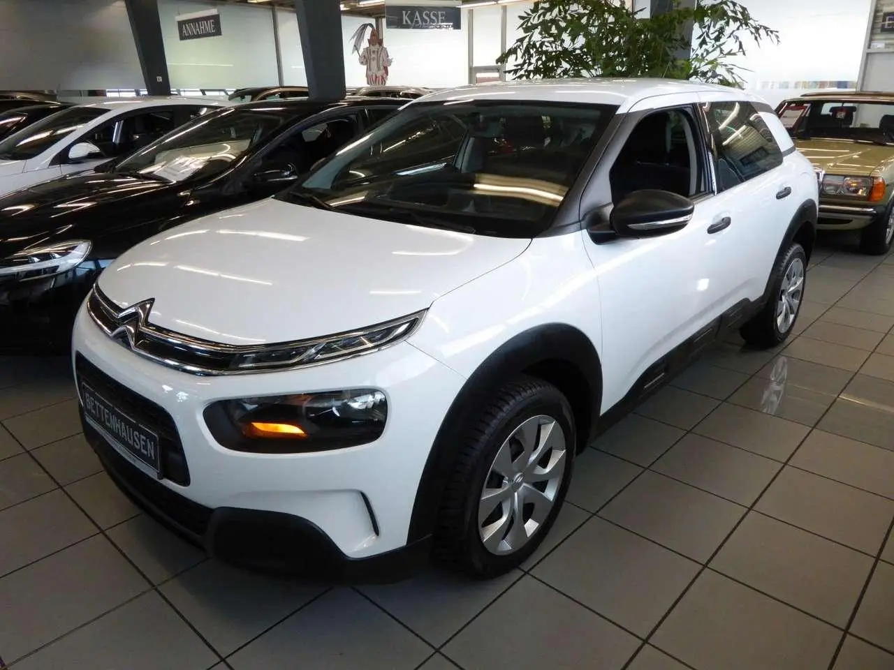 Photo 1 : Citroen C4 2018 Petrol