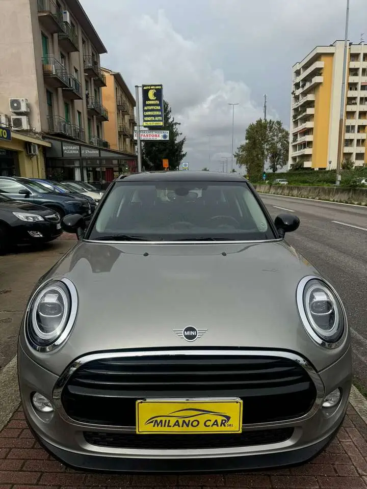 Photo 1 : Mini Cooper 2019 Diesel