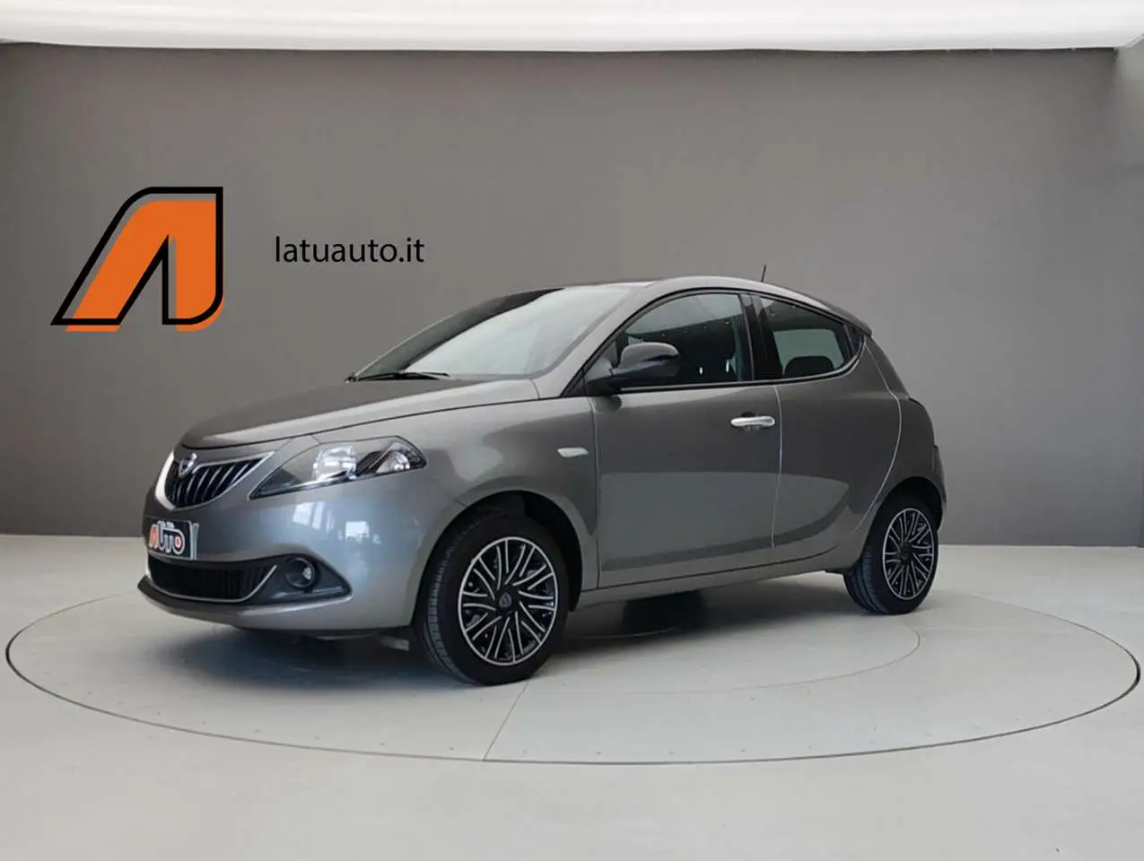 Photo 1 : Lancia Ypsilon 2023 Hybrid