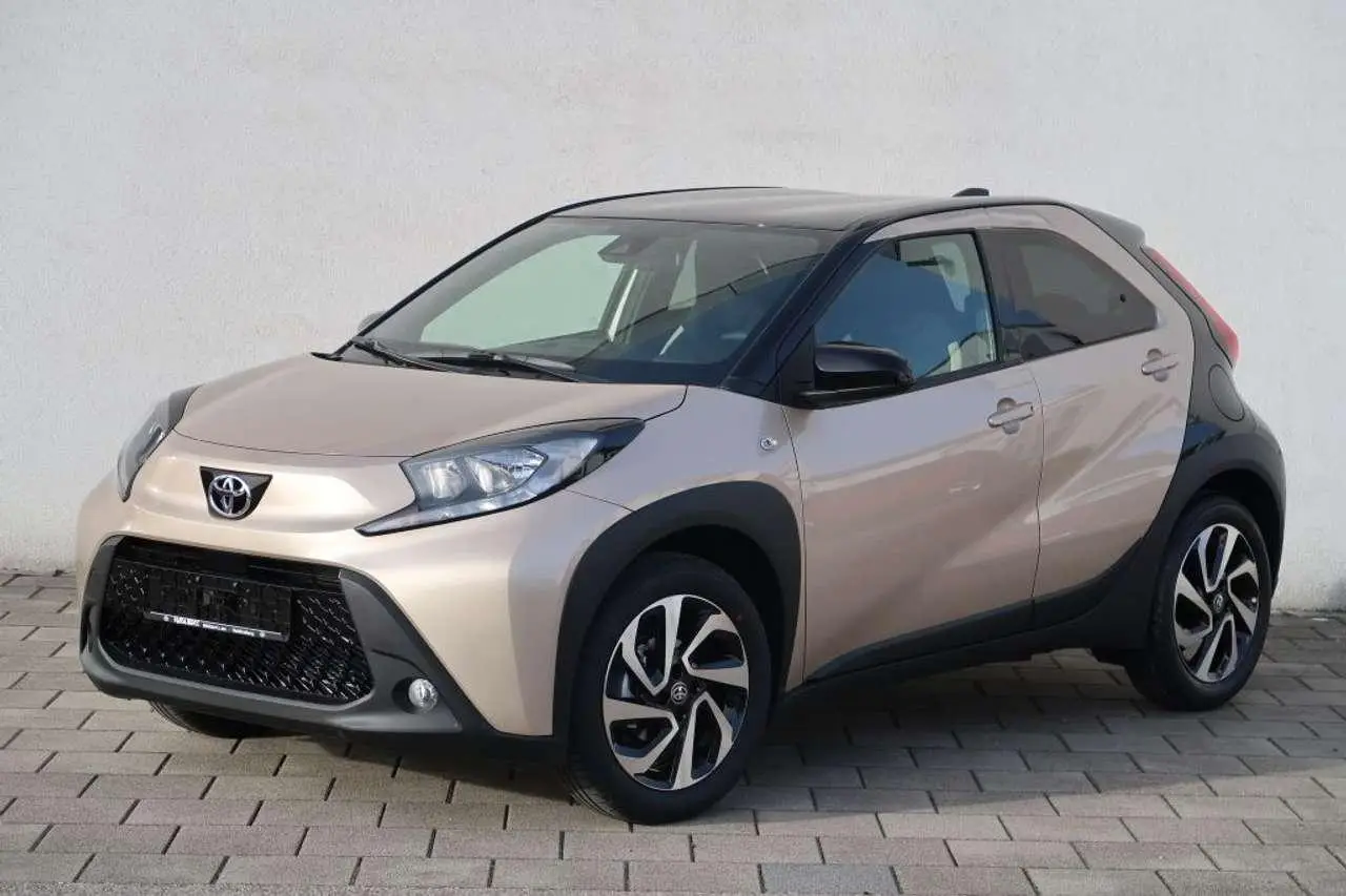 Photo 1 : Toyota Aygo X 2024 Petrol