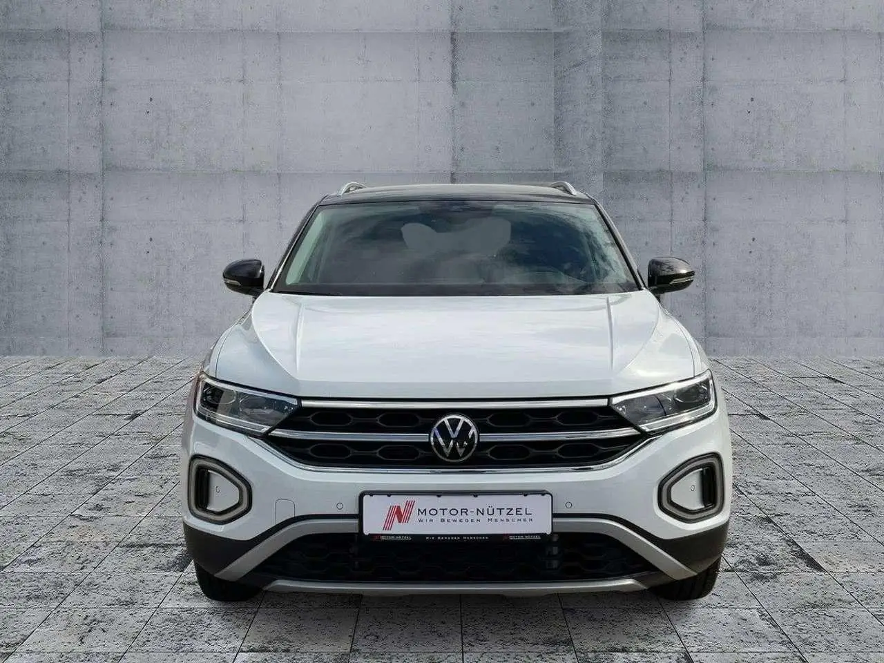 Photo 1 : Volkswagen T-roc 2023 Essence